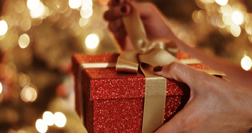 စChristmas မှာ ချစ်ရသူကို ပေးသင့်တဲ့ လက်ဆောင် ပစ္စည်းများ